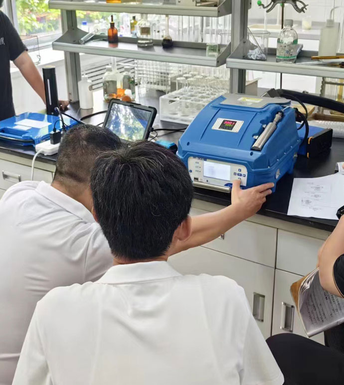 PF-300便攜式非甲烷總烴測(cè)試儀交付驗(yàn)收